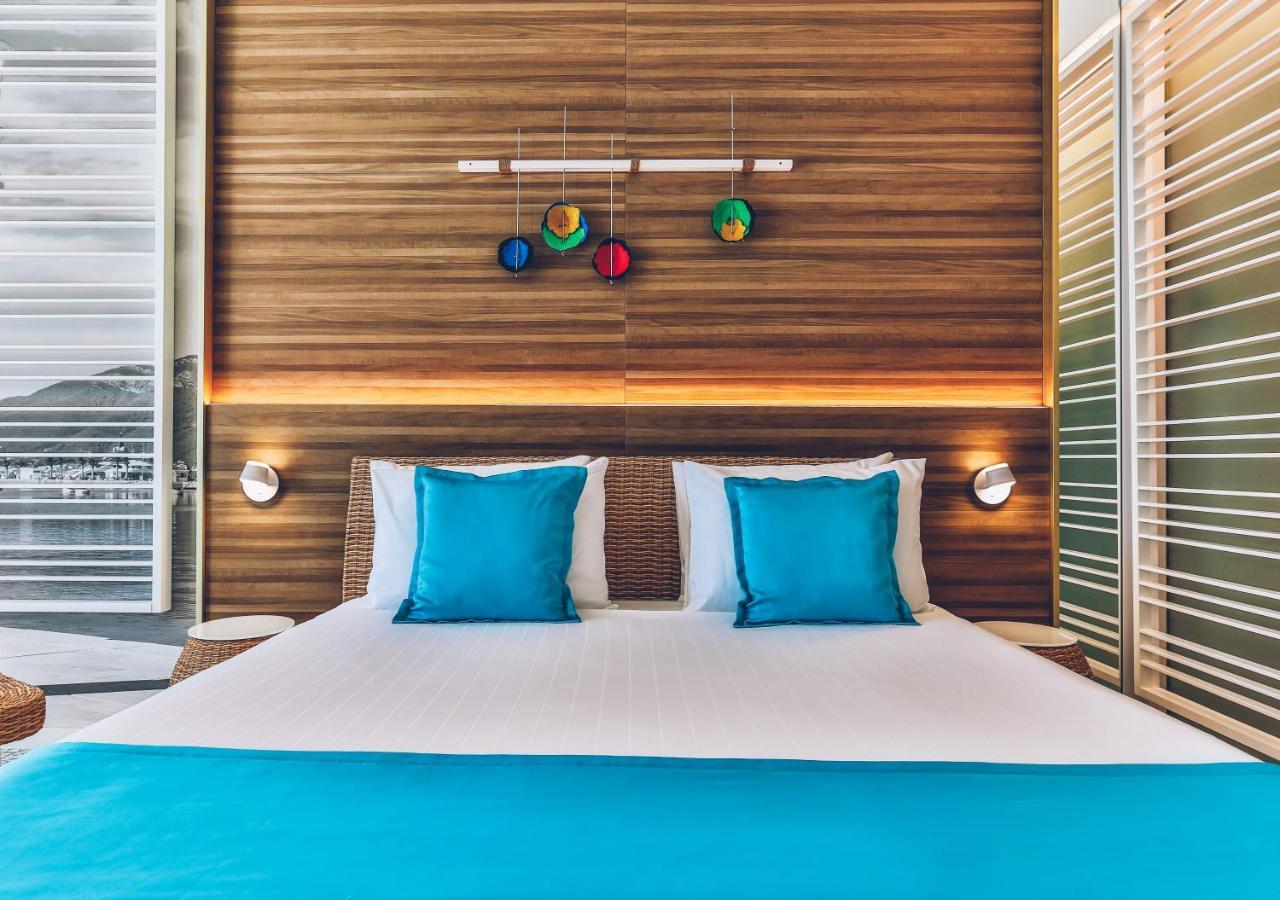 Carine Hotel Kumbor Superior تْشيرسيك نوفي المظهر الخارجي الصورة